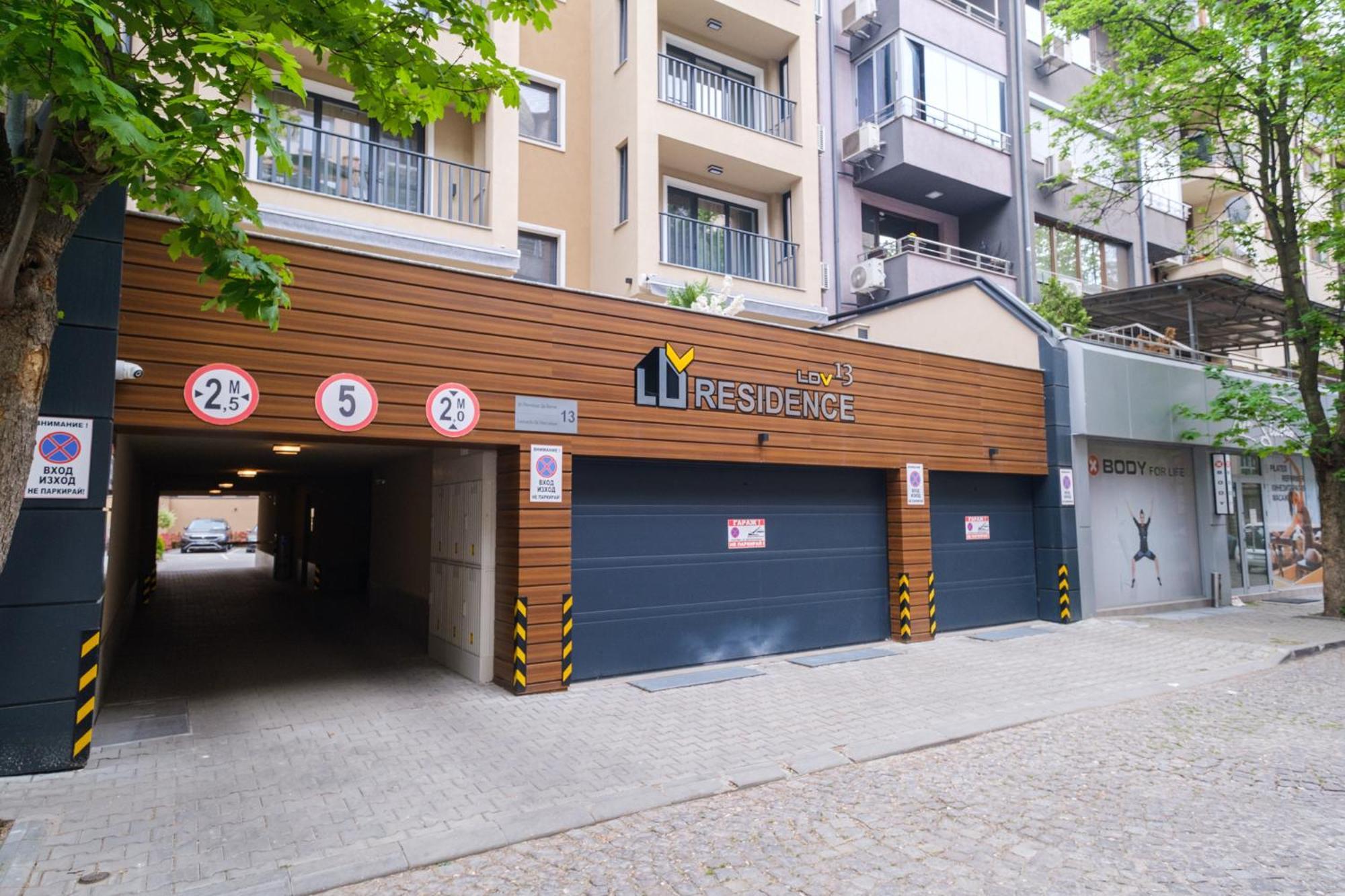 Ldv 13 Apartments Free Private Parking Plovdiv Exterior photo